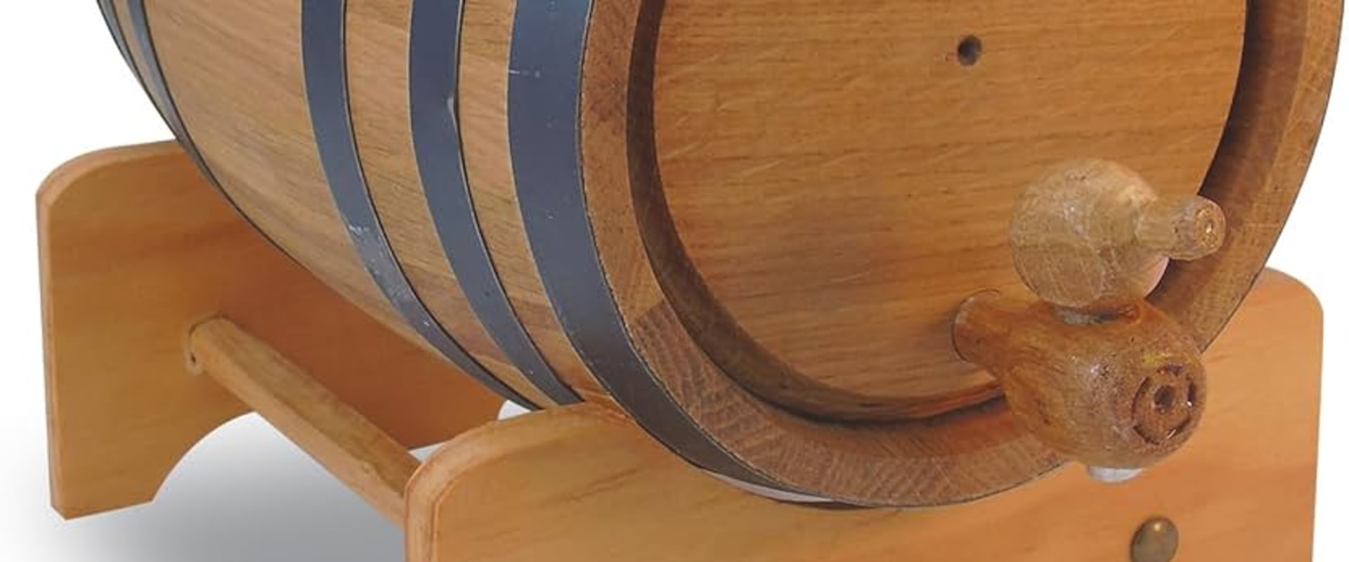 Oak Aging: Enhancing Your Home Brewing and Winemaking Process